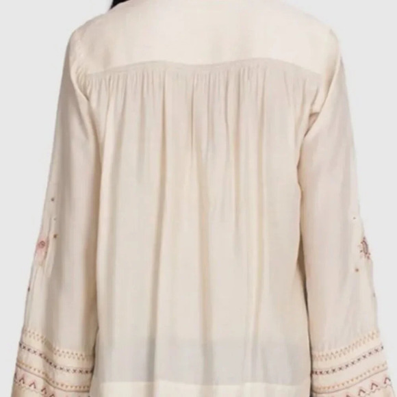 Johnny Was Calme embroidery cream Swing top size medium - Picture 12 of 12